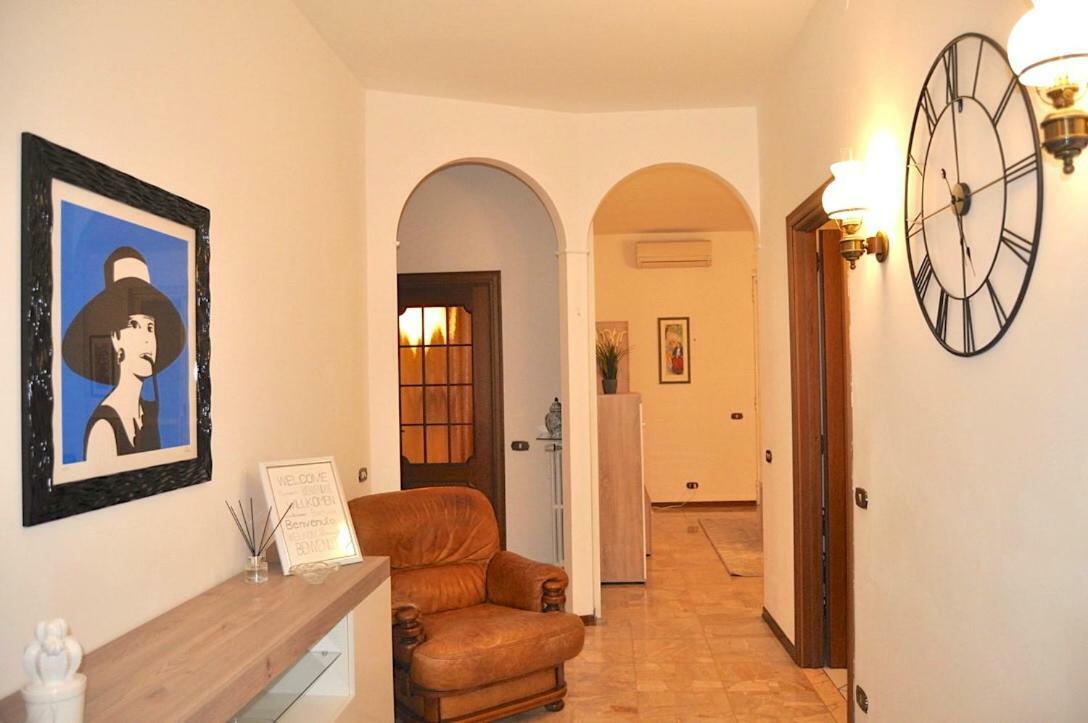 La Casa Di Sarita Lägenhet Pavia Exteriör bild
