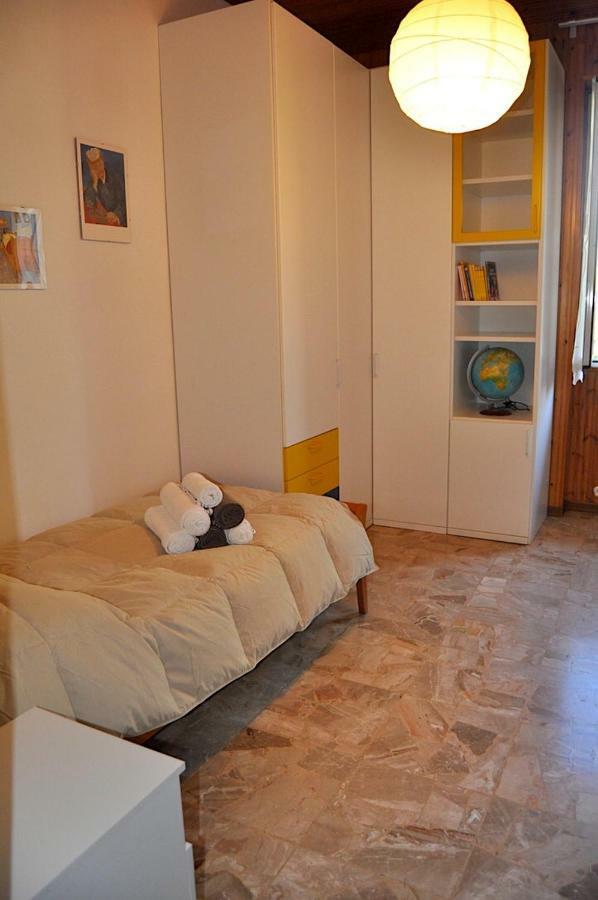 La Casa Di Sarita Lägenhet Pavia Exteriör bild